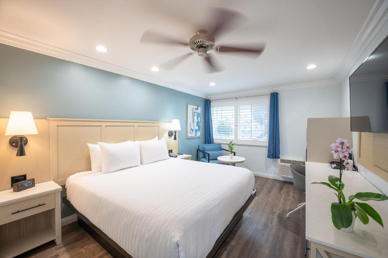 Ramada By Wyndham Redondo Beach Exterior foto