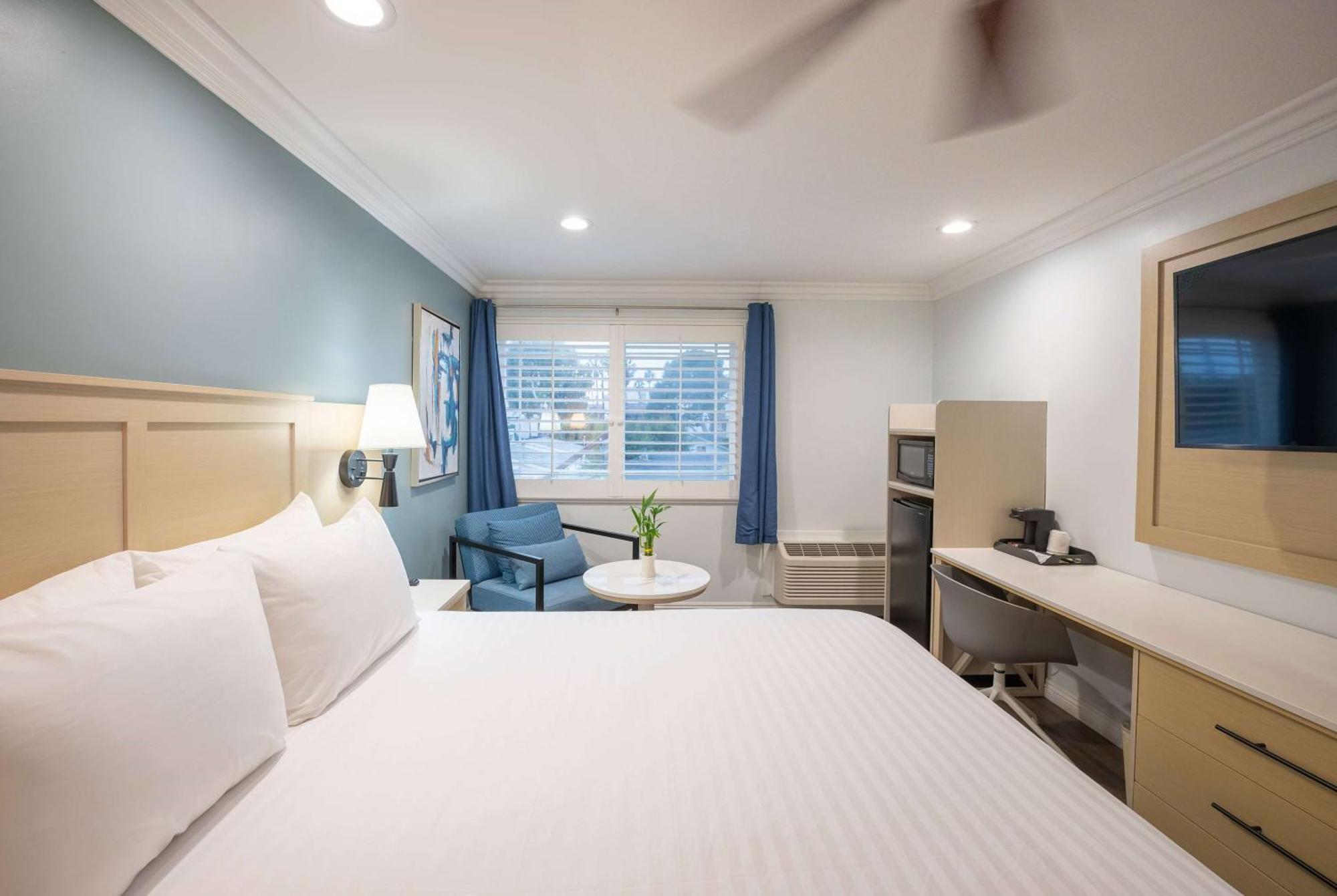 Ramada By Wyndham Redondo Beach Exterior foto